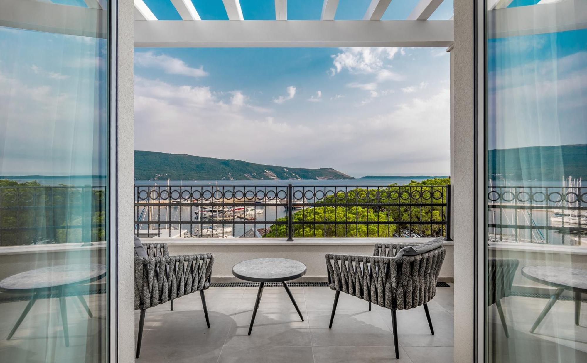 Lazure Hotel & Marina ヘルツェグ・ノヴィ エクステリア 写真